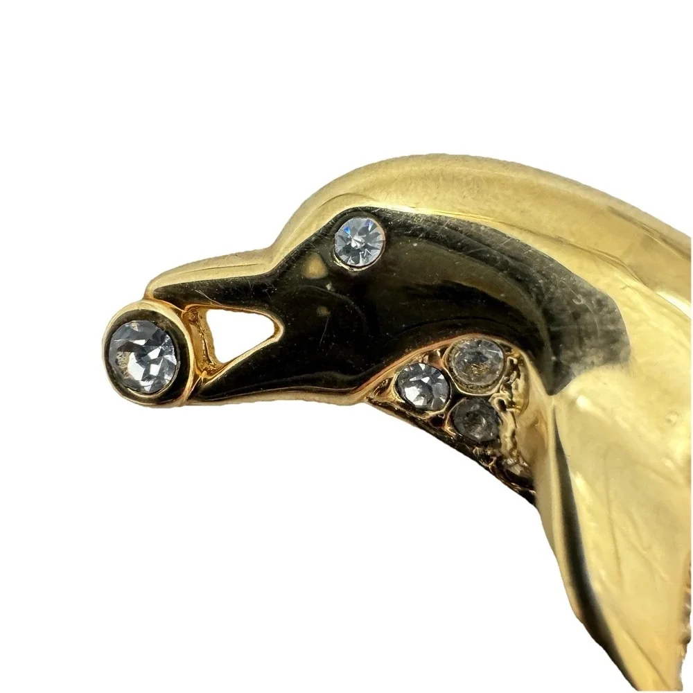 Dolphin add splash